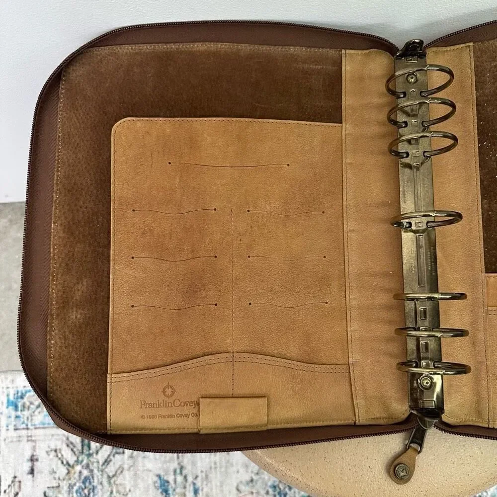 Franklin Covey Vintage 1996 SpaceMaker Tan Leather Zip 7 Ring Briefcase